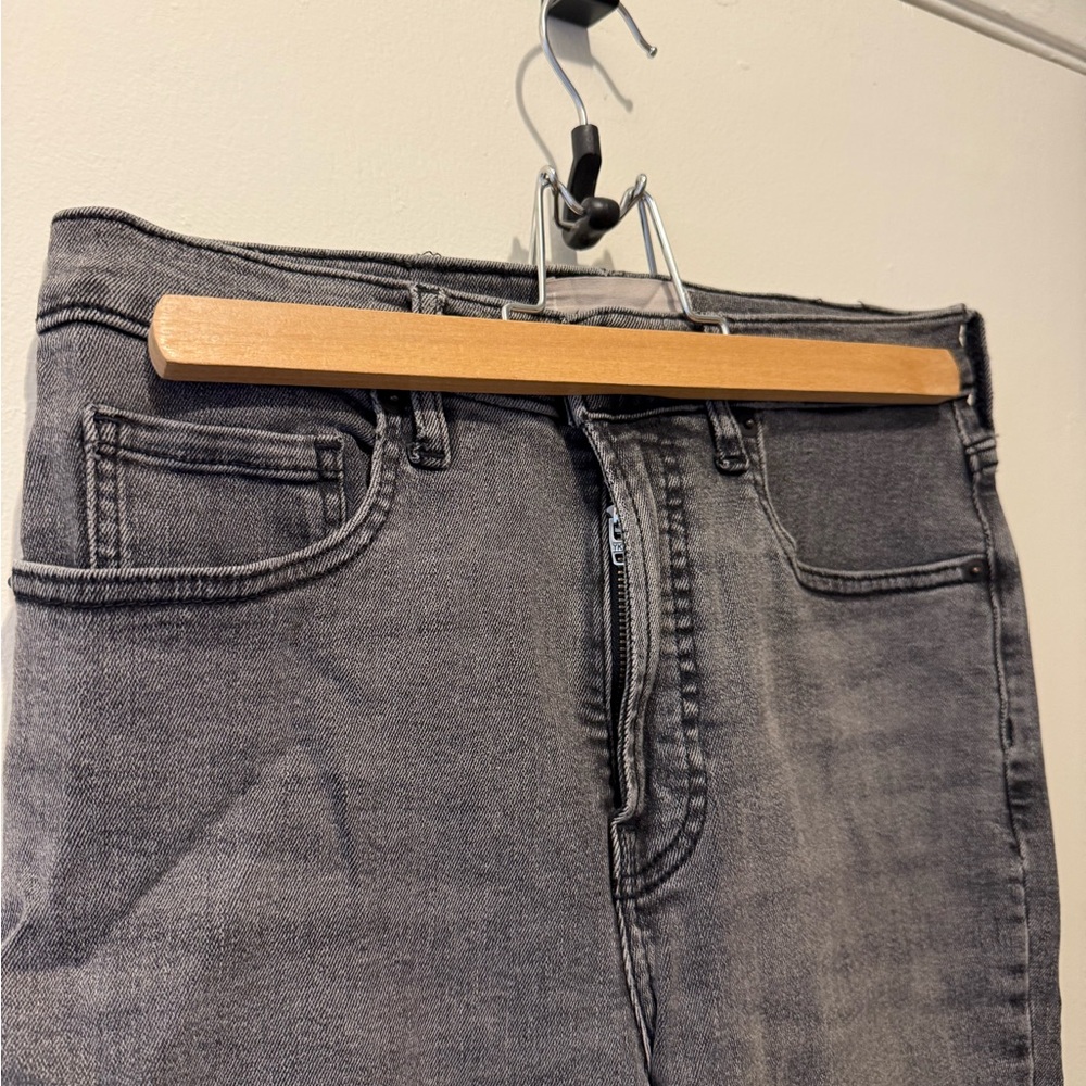 Gray High-Waisted Jeans - Picture 2 of 4